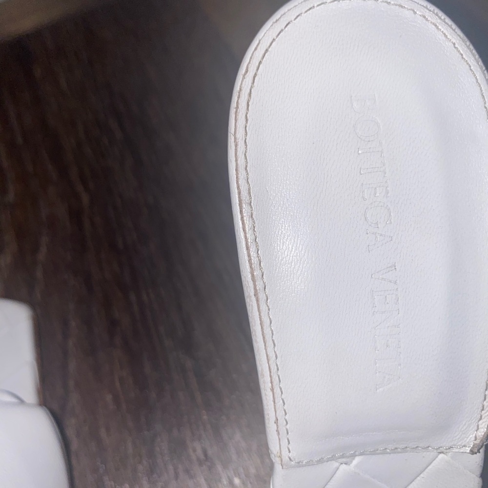 bottega veneta white genuine leather sandal size 40 - Picture 9 of 9